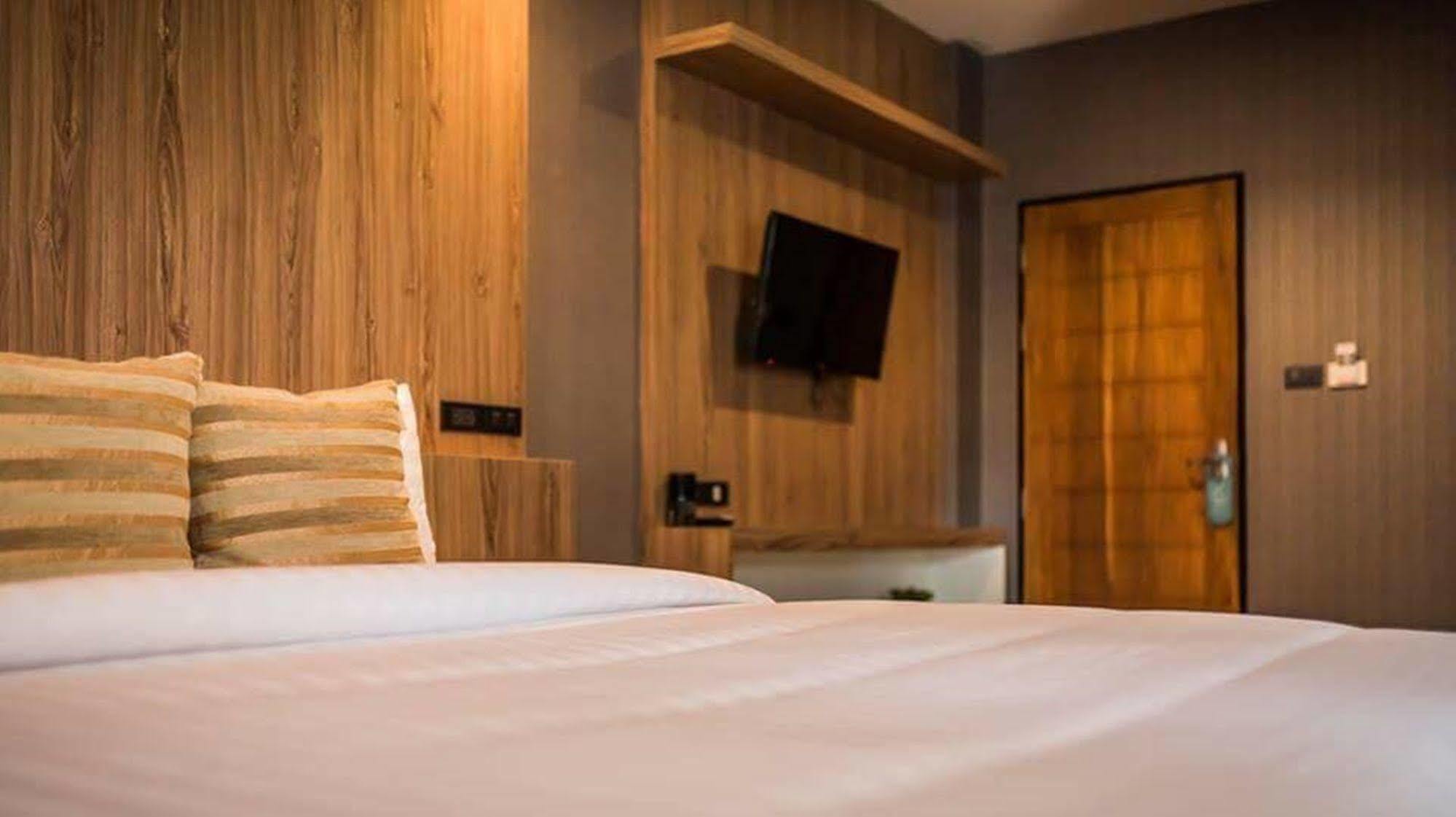 Le Terrarium Bed & Sleep Chiang Rai Hotel Exterior photo